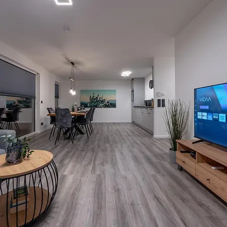 Apartamento #6 Jsliving Premium - Balkon Mit Aussicht Highspeed Wlan Smart Tv Kostenlose Parkplaetze *