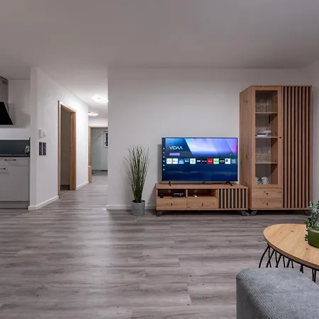 #6 Jsliving Premium - Balkon Mit Aussicht Highspeed Wlan Smart Tv Kostenlose Parkplaetze Apartamento